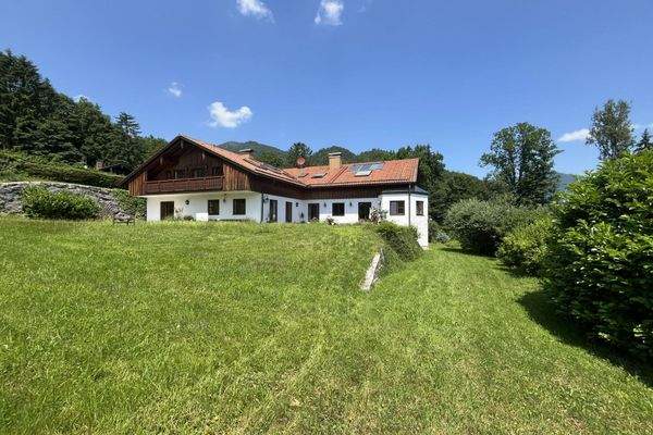 Hausrückseite vom hinteren Garten