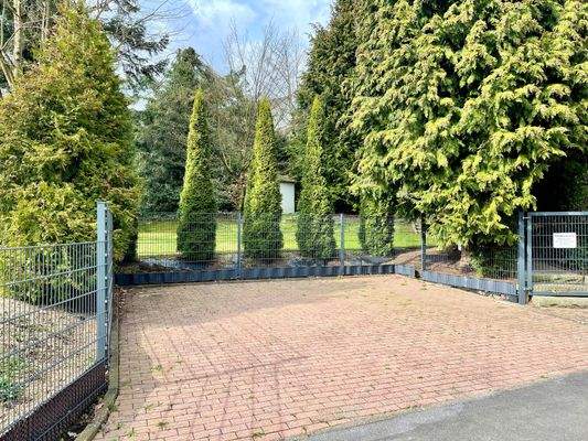 Stellplätze vom 2. Grundstück