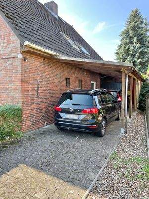 Aussen Haus Carport