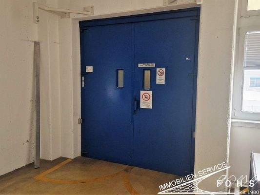 Lasten-Aufzug: Prod.-Büro 1.568 m² 1.OG Foto 9