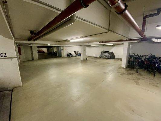 Tiefgarage mit Doppelparkern II
