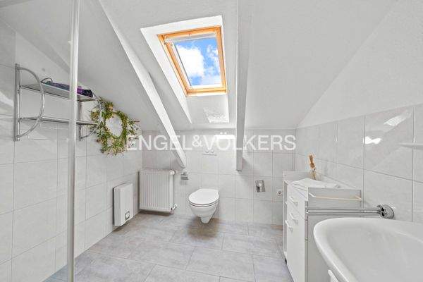 Badezimmer im Spitzboden