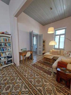 Kreta, Kalyves: Elegante neoklassizistische Villa am Meer zu verkaufen