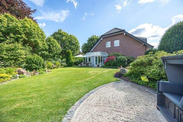 Großzügiger Garten 