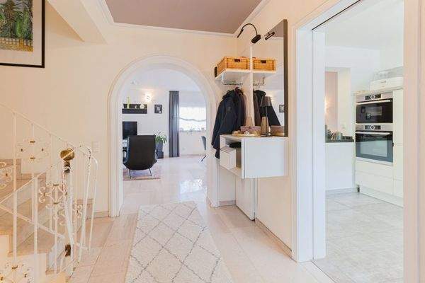 Zugang zum Wohn-/Ess-/Küchenbereich EG