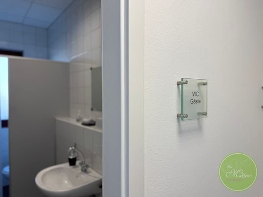 ... ein Gäste WC.