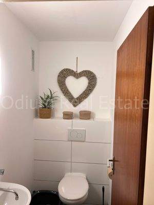 fe5050f9-daac-455a-95a9-015ff7773bd3