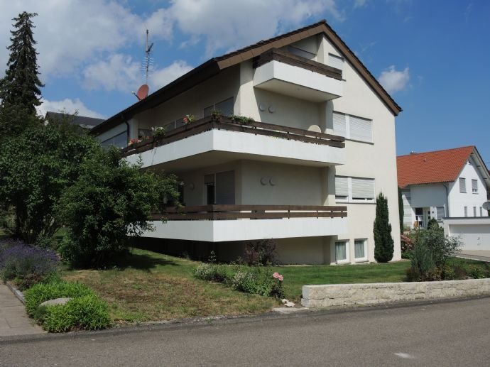 Schöne 4 Zimmer Wohnung in sehr guter Lage von Leonberg-Höfingen