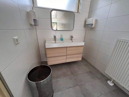 neues Bad - Dusche Frauen