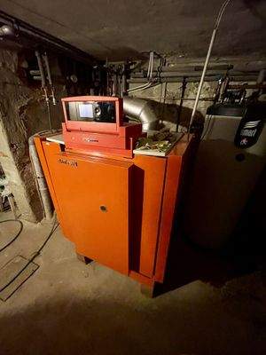 Gaszentralheizung im Keller 