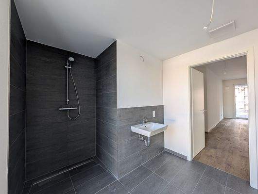 Bad/Dusche