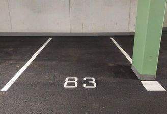 Tiefgaragenstellplatz