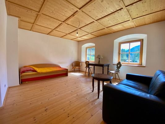 Zimmer im Obergeschoß