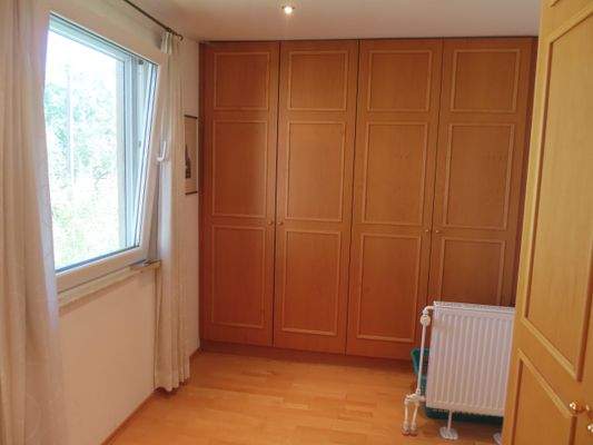 34 Ankleider rechts.JPG