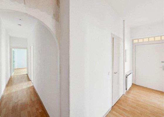 Diele mit vielen Abstellflächen ähnlich