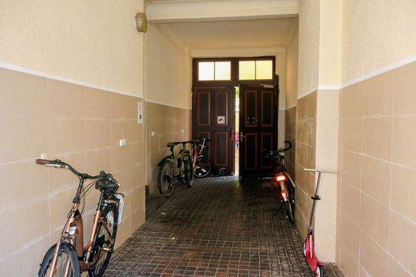 Durchgang zum Hinterhaus Pic3 VKWMSMFH