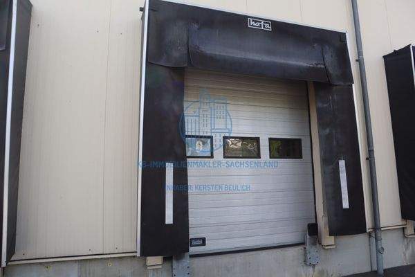 Detailansicht - Laderampe der Warmhalle