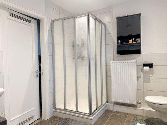 Dusch- und Wannenbad