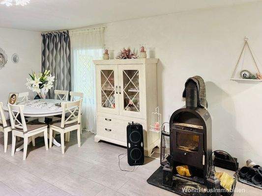 Ein Kamin sorgt für Wärme