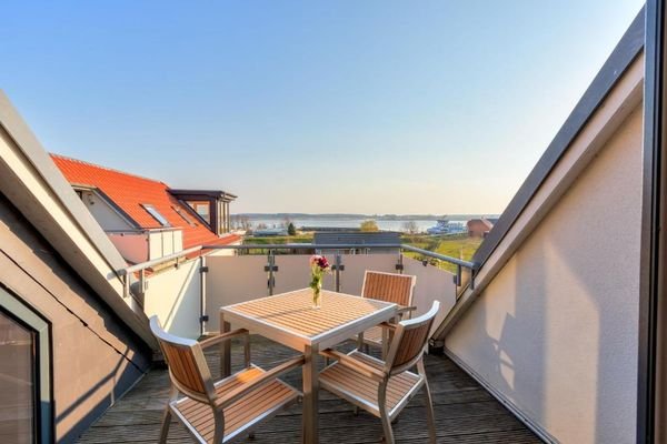 Balkon mit Seeblick