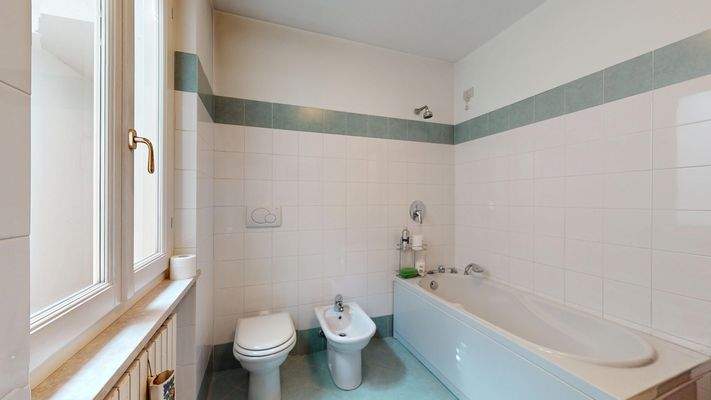 NA-072-10-Villetta-Bifamiliare-con-giardino-e-gara