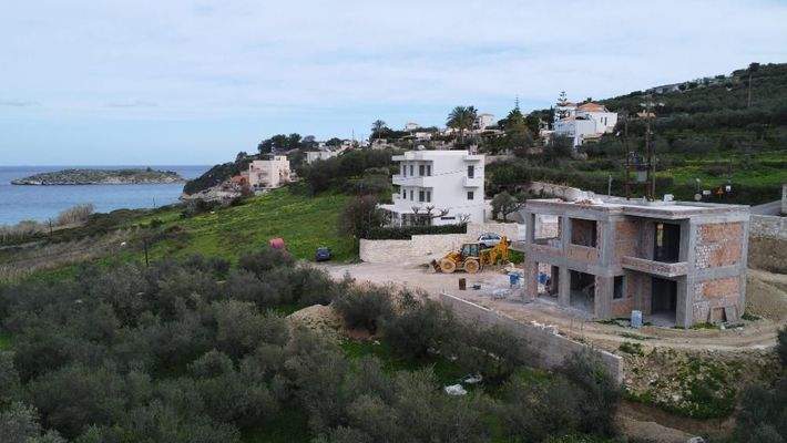 Kreta, Kera bei Kalyves: Villa mit Panoramablick aufs Meer, nur wenige Schritte vom Strand entfernt, zu verkaufen