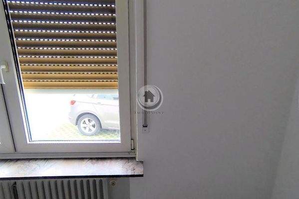 ISO Fenster mit Rolläden