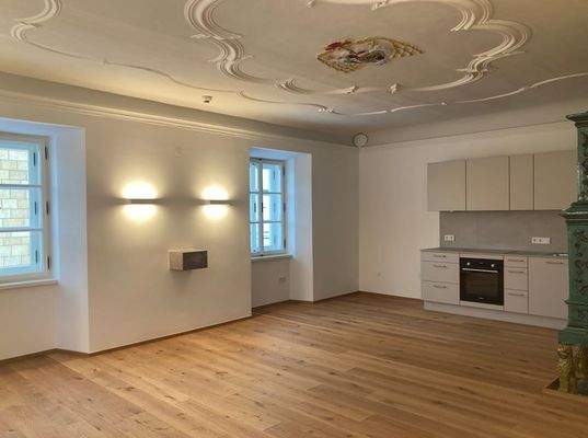 Wohnzimmer mit Küche.JPG