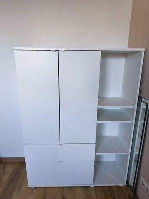 Möbel die übern. w. kö.