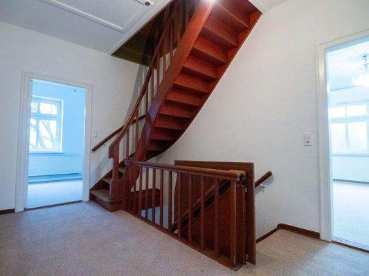 210 003 02 Wohnungsflur