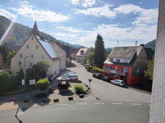 Ausblick vom Wohnzimmer und Schlafzimmer