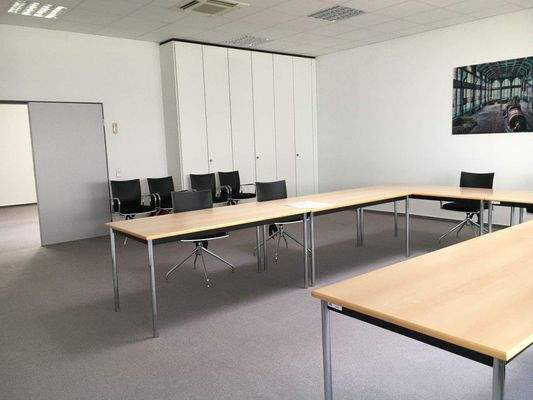 Büro oder Konferenzraum im 1. OG.JPG