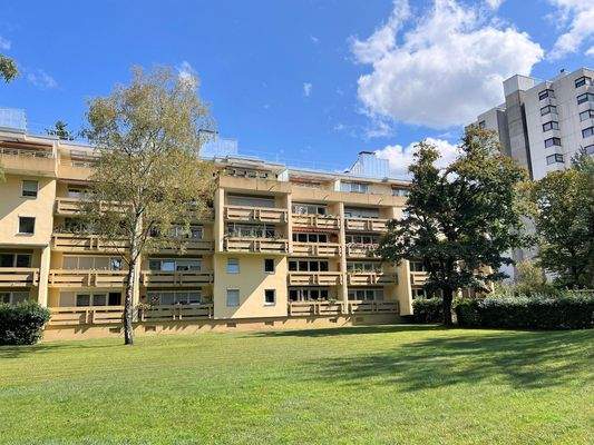 Gepflegte Wohnanlage in Gröbenzell