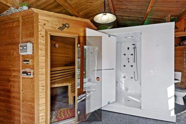 Sauna und Dampfsauna