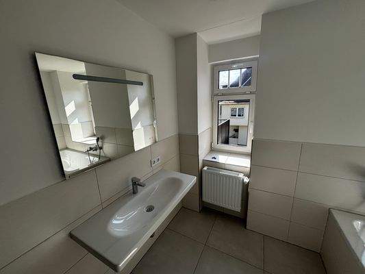 Badezimmer Waschbecken.jpeg