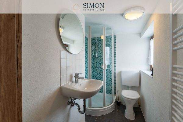 Dachgeschoß - Zimmer 1 - Bad