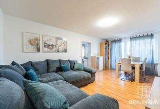 Großzügiger Wohn- und Essbereich