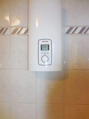 vollelektrisch geregeltes Warmwasser