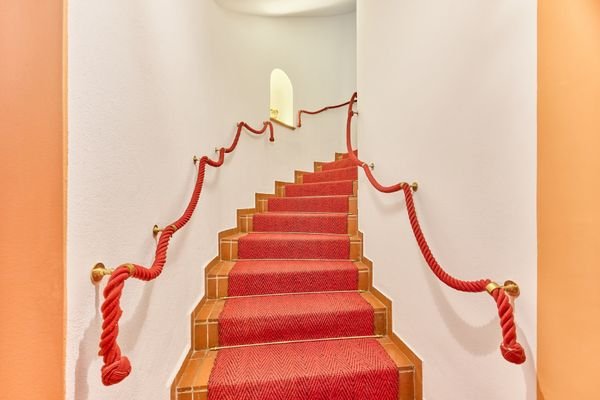Treppen mit Seilgeländer