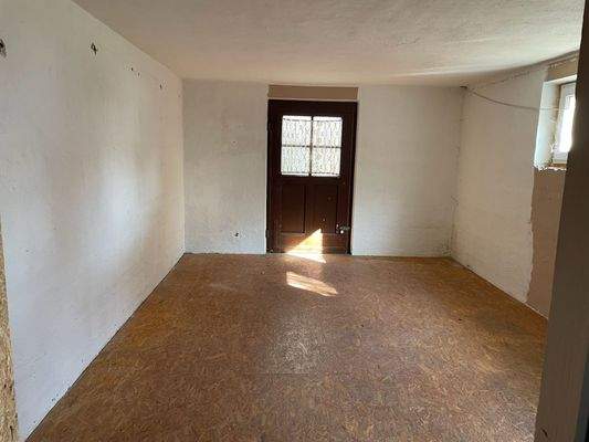 Keller Hobbyraum Zimmer.jpg