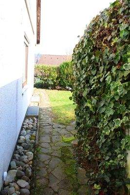 Zugang zum Garten.JPG