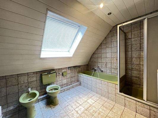 Wannen- und Duschbad OG