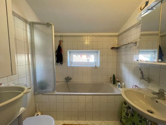 Badezimmer DG