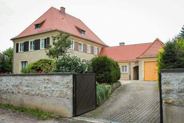 Grundstückseinfahrt