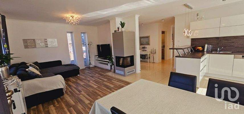 29 Wohnzimmer mit Kamin