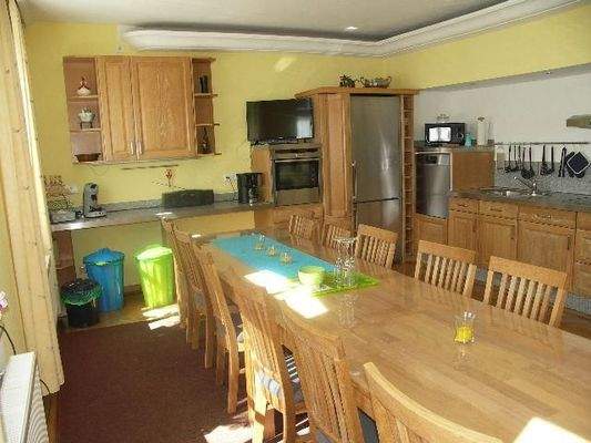 17 - OG Küche mit großem Essbereich