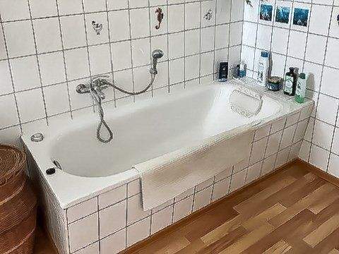 Badezimmer EG rechts