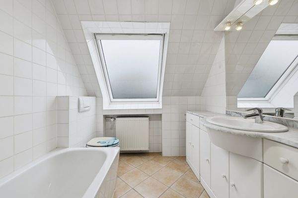 Dachgeschoss: Bad