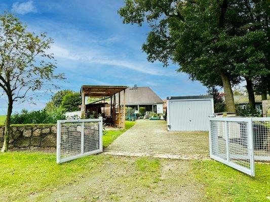 Einfahrt Garage : Carport