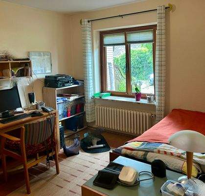 Gästezimmer / Büro im EG